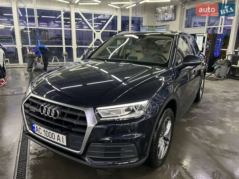 Внедорожник / Кроссовер Audi Q5 2018 в Луцке