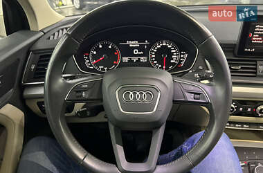 Внедорожник / Кроссовер Audi Q5 2018 в 