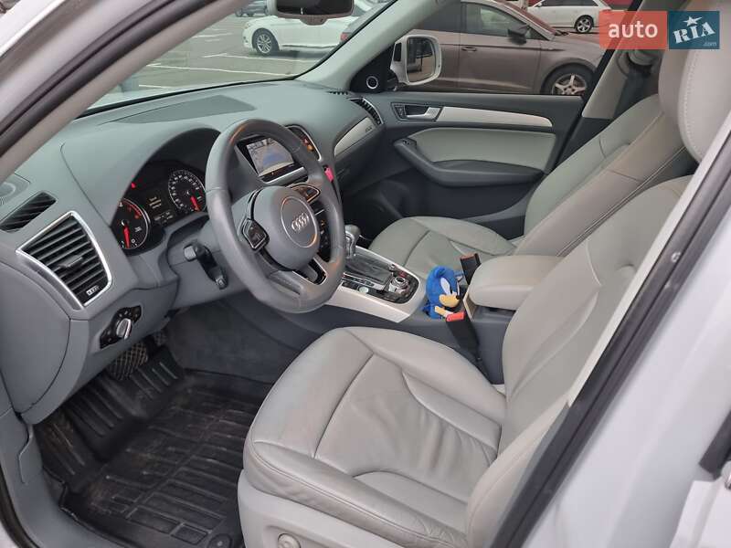 Внедорожник / Кроссовер Audi Q5 2015 в Киеве
