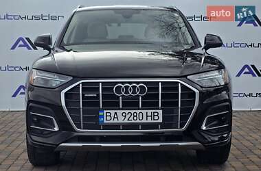 Позашляховик / Кросовер Audi Q5 2021 в 