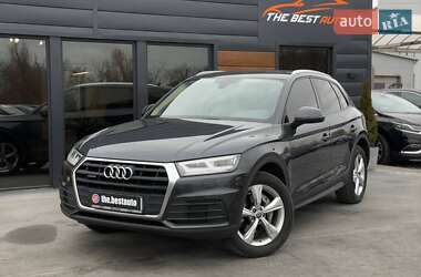 Внедорожник / Кроссовер Audi Q5 2018 в 