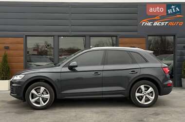 Внедорожник / Кроссовер Audi Q5 2018 в 