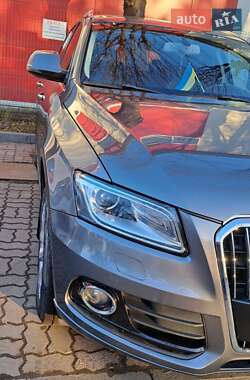 Внедорожник / Кроссовер Audi Q5 2015 в 