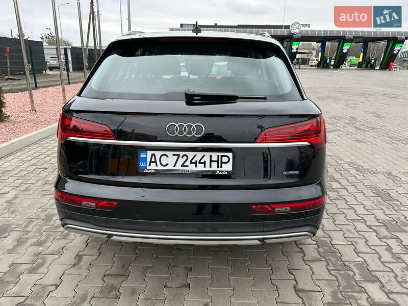 Внедорожник / Кроссовер Audi Q5 2021 в Луцке
