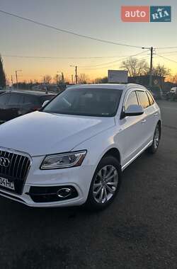 Внедорожник / Кроссовер Audi Q5 2016 в 