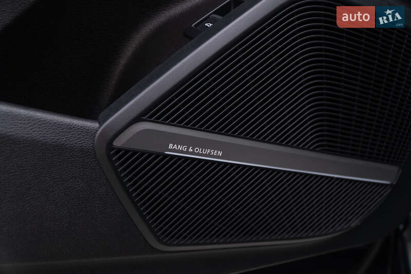 Внедорожник / Кроссовер Audi Q5 2018 в Самборе фото 33 Внедорожник / Кроссовер Audi Q5 2018 в Самборе