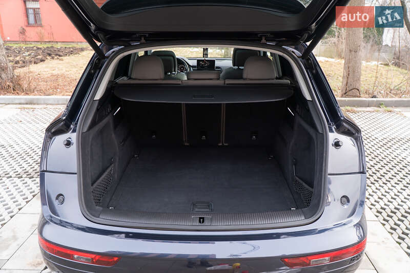 Внедорожник / Кроссовер Audi Q5 2018 в Самборе фото 46 Внедорожник / Кроссовер Audi Q5 2018 в Самборе
