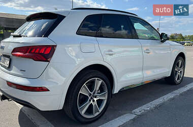 Внедорожник / Кроссовер Audi Q5 2019 в 