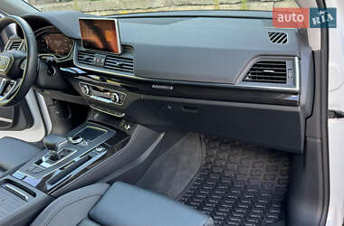 Внедорожник / Кроссовер Audi Q5 2019 в 
