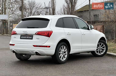 Внедорожник / Кроссовер Audi Q5 2010 в 