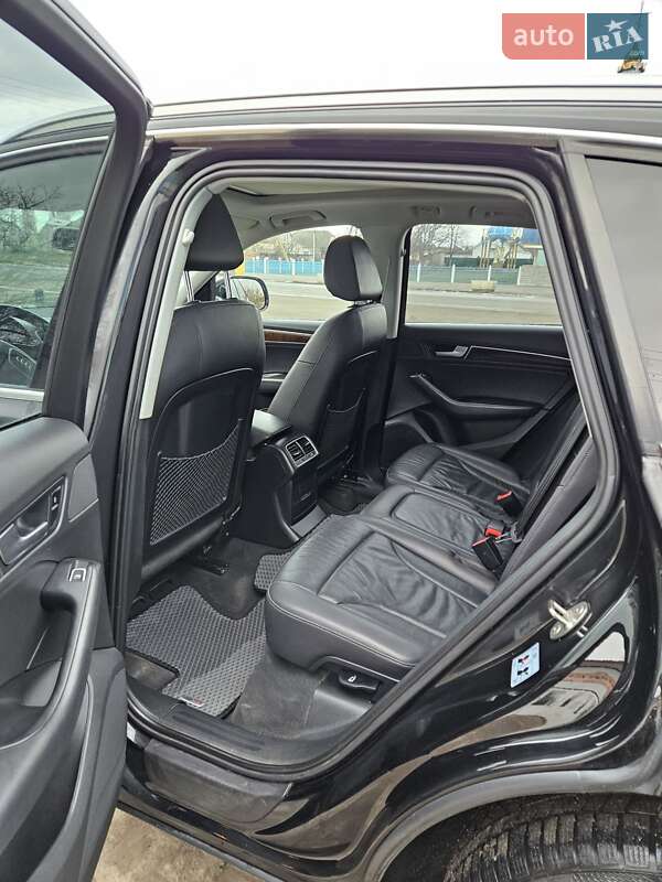 Внедорожник / Кроссовер Audi Q5 2015 в Теофиполе