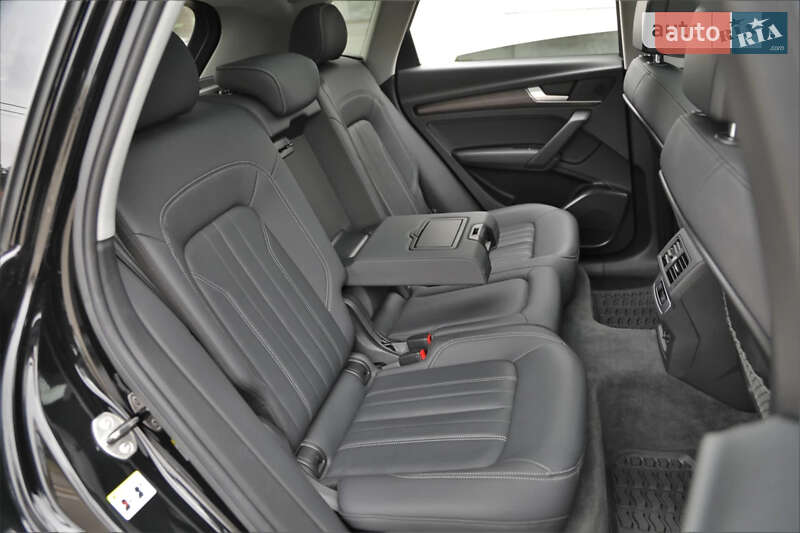 Позашляховик / Кросовер Audi Q5 2021 в Харкові