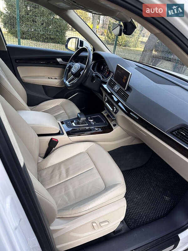 Внедорожник / Кроссовер Audi Q5 2018 в Львове