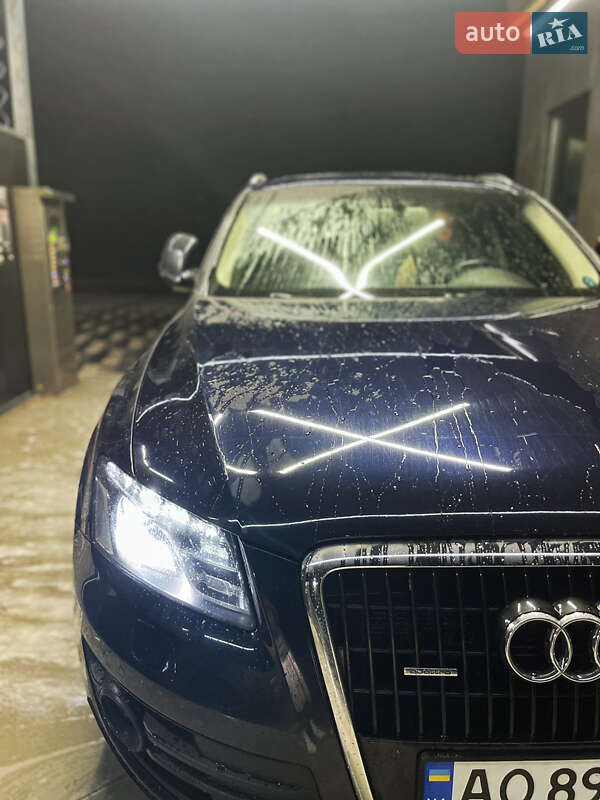 Позашляховик / Кросовер Audi Q5 2010 в Ужгороді