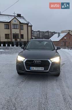 Внедорожник / Кроссовер Audi Q5 2019 в 