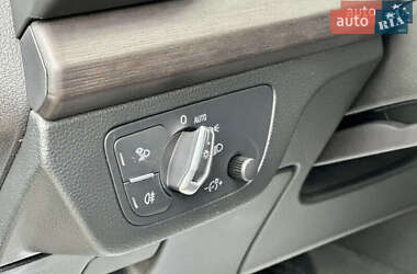 Позашляховик / Кросовер Audi Q5 2021 в 