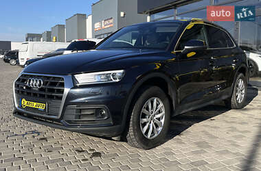 Внедорожник / Кроссовер Audi Q5 2019 в 