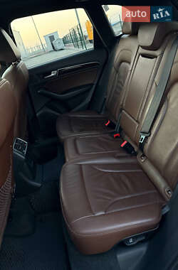 Внедорожник / Кроссовер Audi Q5 2015 в 