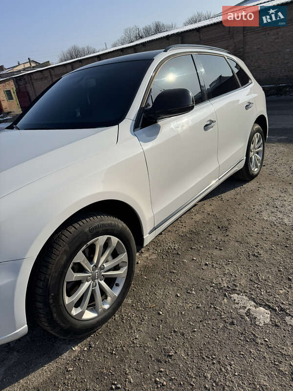 Внедорожник / Кроссовер Audi Q5 2014 в Александрие