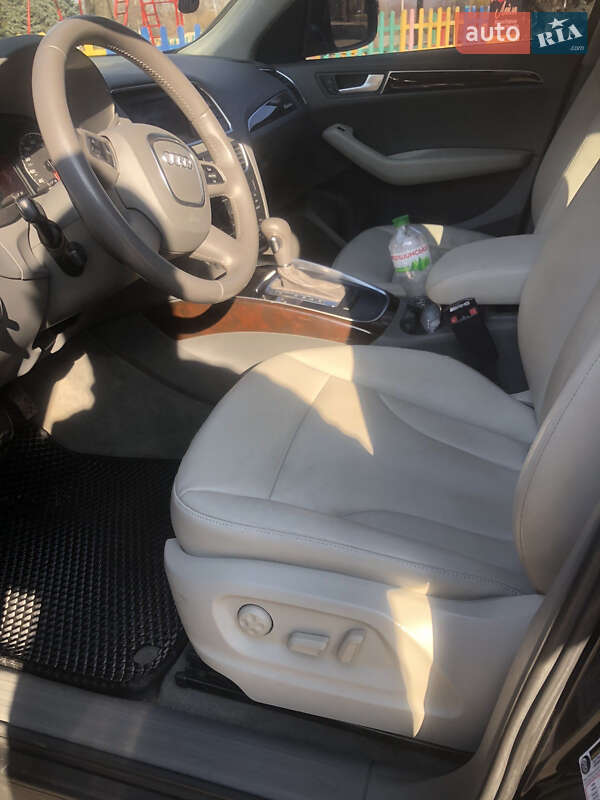 Внедорожник / Кроссовер Audi Q5 2011 в Кривом Роге фото 5 Внедорожник / Кроссовер Audi Q5 2011 в Кривом Роге