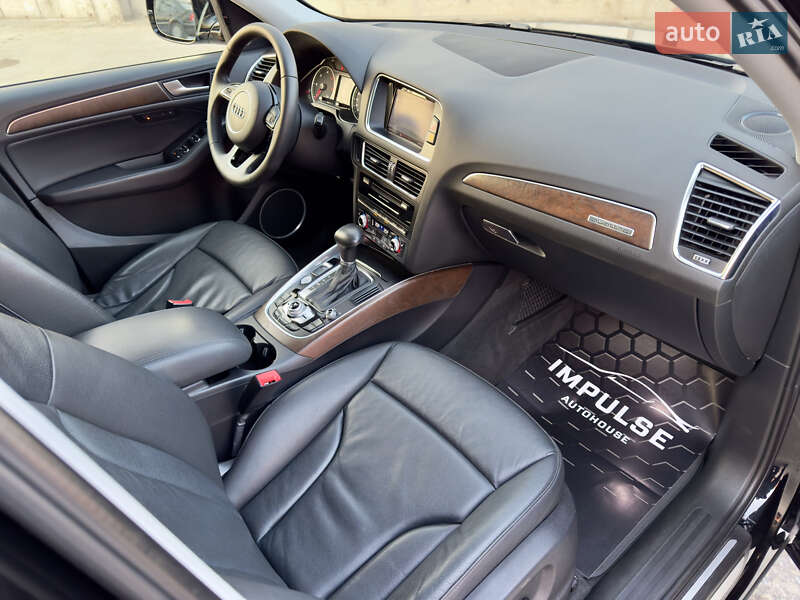 Позашляховик / Кросовер Audi Q5 2015 в Києві