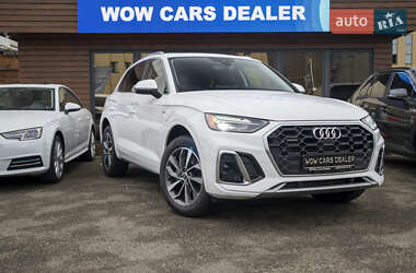 Внедорожник / Кроссовер Audi Q5 2021 в 