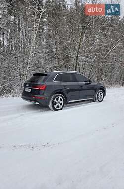 Внедорожник / Кроссовер Audi Q5 2021 в Прилуках