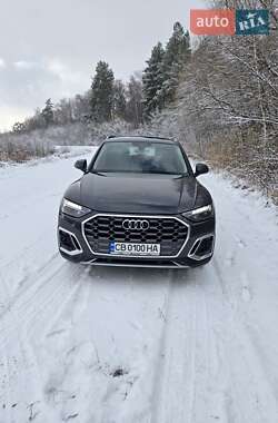 Внедорожник / Кроссовер Audi Q5 2021 в Прилуках