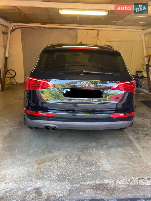 Внедорожник / Кроссовер Audi Q5 2011 в Полтаве