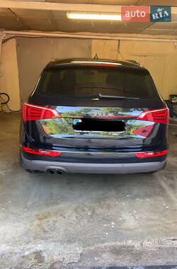 Внедорожник / Кроссовер Audi Q5 2011 в 