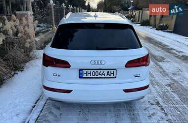 Позашляховик / Кросовер Audi Q5 2018 в Одесі