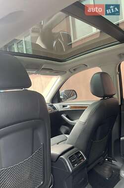 Внедорожник / Кроссовер Audi Q5 2012 в 