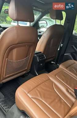 Внедорожник / Кроссовер Audi Q5 2011 в 