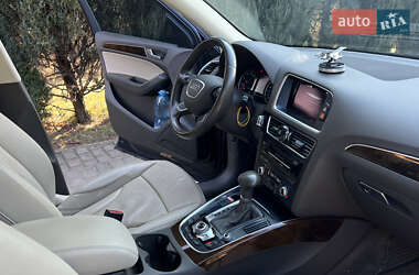 Внедорожник / Кроссовер Audi Q5 2015 в 