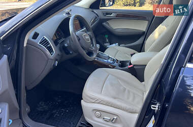 Внедорожник / Кроссовер Audi Q5 2015 в 
