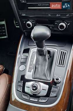 Внедорожник / Кроссовер Audi Q5 2015 в 