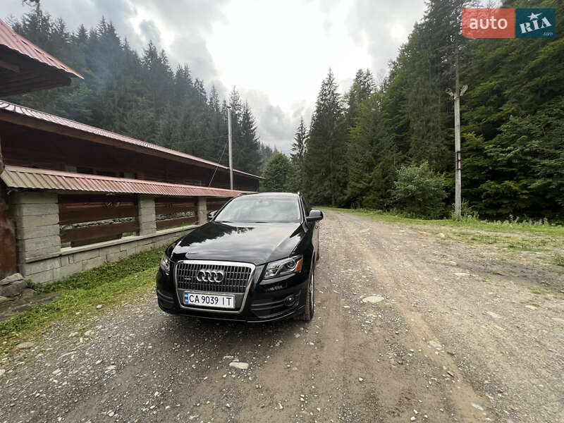 Внедорожник / Кроссовер Audi Q5 2011 в 