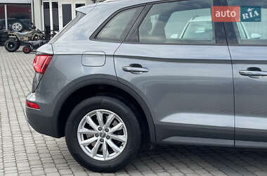 Внедорожник / Кроссовер Audi Q5 2019 в 