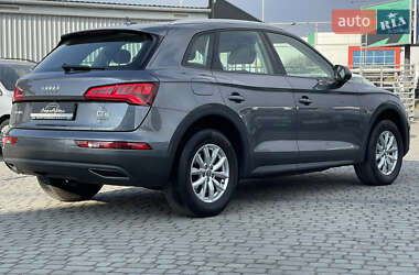 Внедорожник / Кроссовер Audi Q5 2019 в 