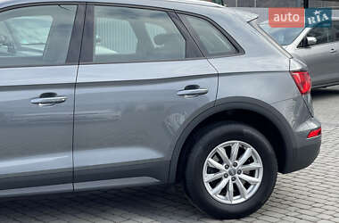 Внедорожник / Кроссовер Audi Q5 2019 в 