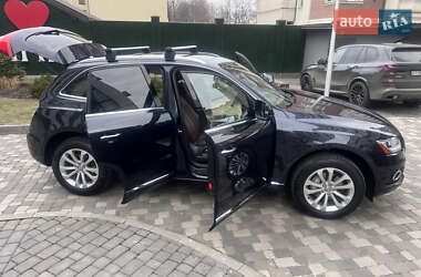 Позашляховик / Кросовер Audi Q5 2015 в 