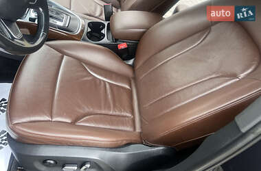 Позашляховик / Кросовер Audi Q5 2015 в 