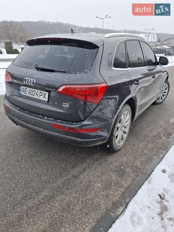 Внедорожник / Кроссовер Audi Q5 2011 в Днепре