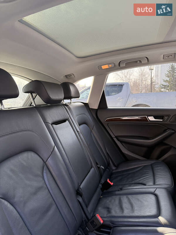 Внедорожник / Кроссовер Audi Q5 2016 в Сумах