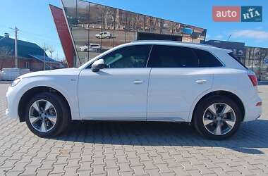 Внедорожник / Кроссовер Audi Q5 2021 в Хмельницком