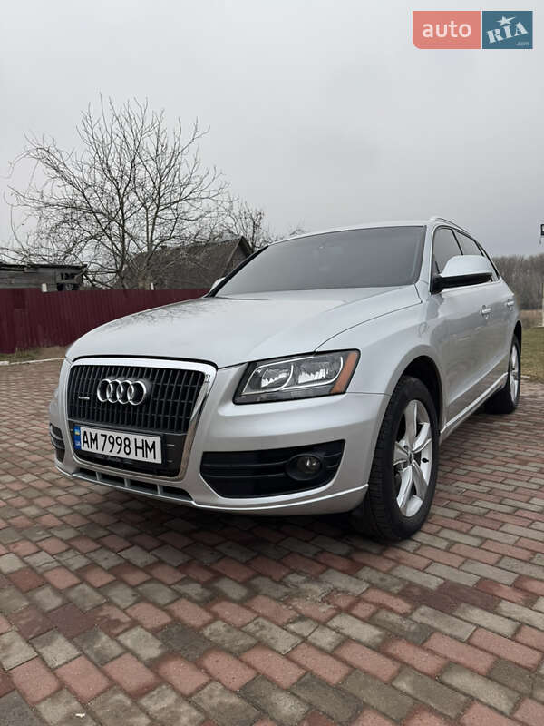 Внедорожник / Кроссовер Audi Q5 2011 в Коростене