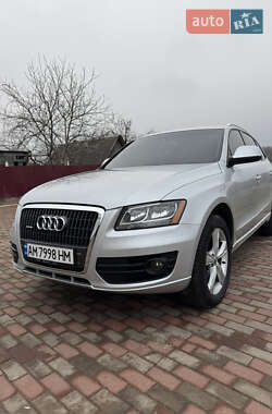 Внедорожник / Кроссовер Audi Q5 2011 в 