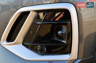 Внедорожник / Кроссовер Audi Q5 2022 в 