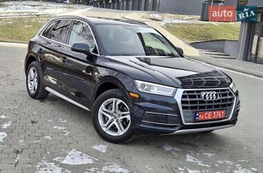 Позашляховик / Кросовер Audi Q5 2019 в Новояворівську