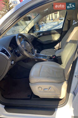 Внедорожник / Кроссовер Audi Q5 2014 в 